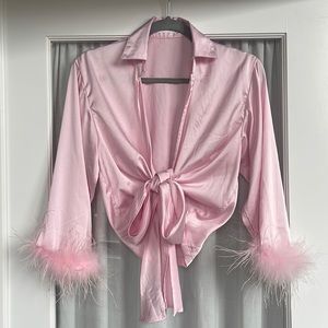 Rumours pink crop top front tie with fur trip sleeves